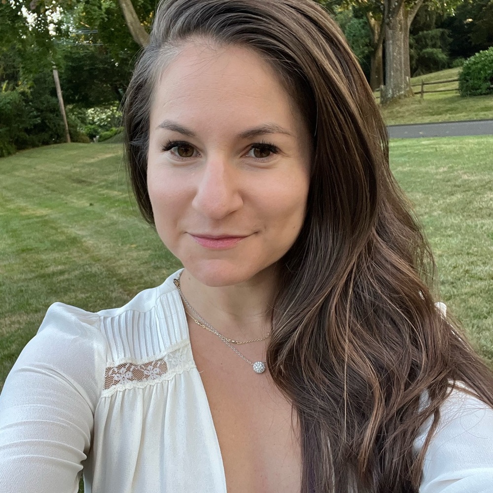 Meet your Posher, Jennifer